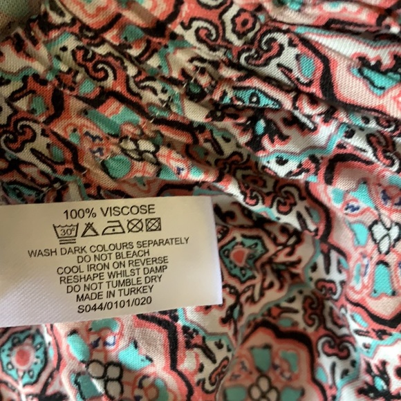 Geo print boho off the shoulder top - Picture 3 of 3